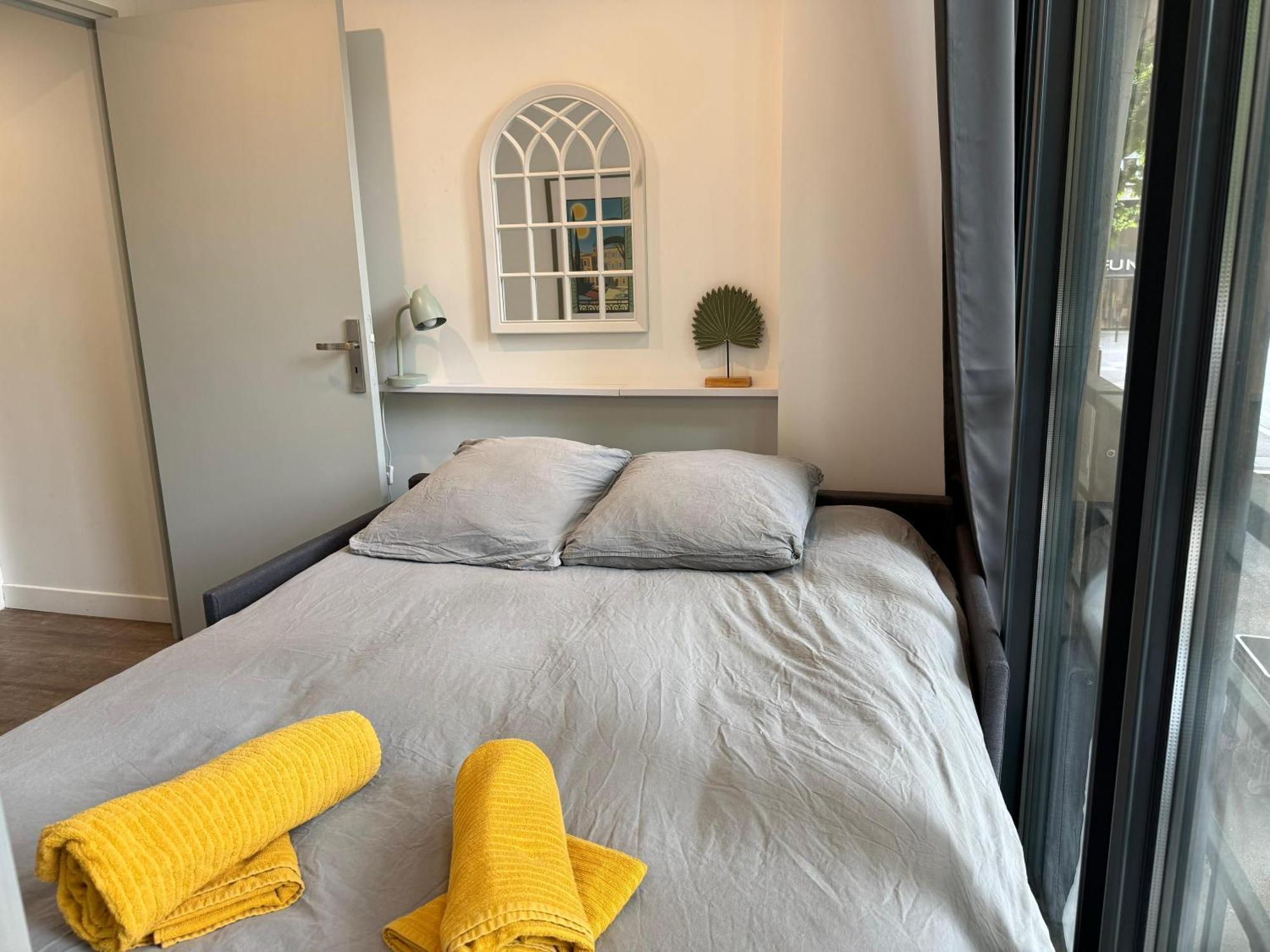 L'Amandier - Joli Appartement T3 Neuf Centre Ville A 2 Pas De La Rotonde Mirabeau Et Des Allees Provencales 普罗旺斯地区艾克斯 外观 照片