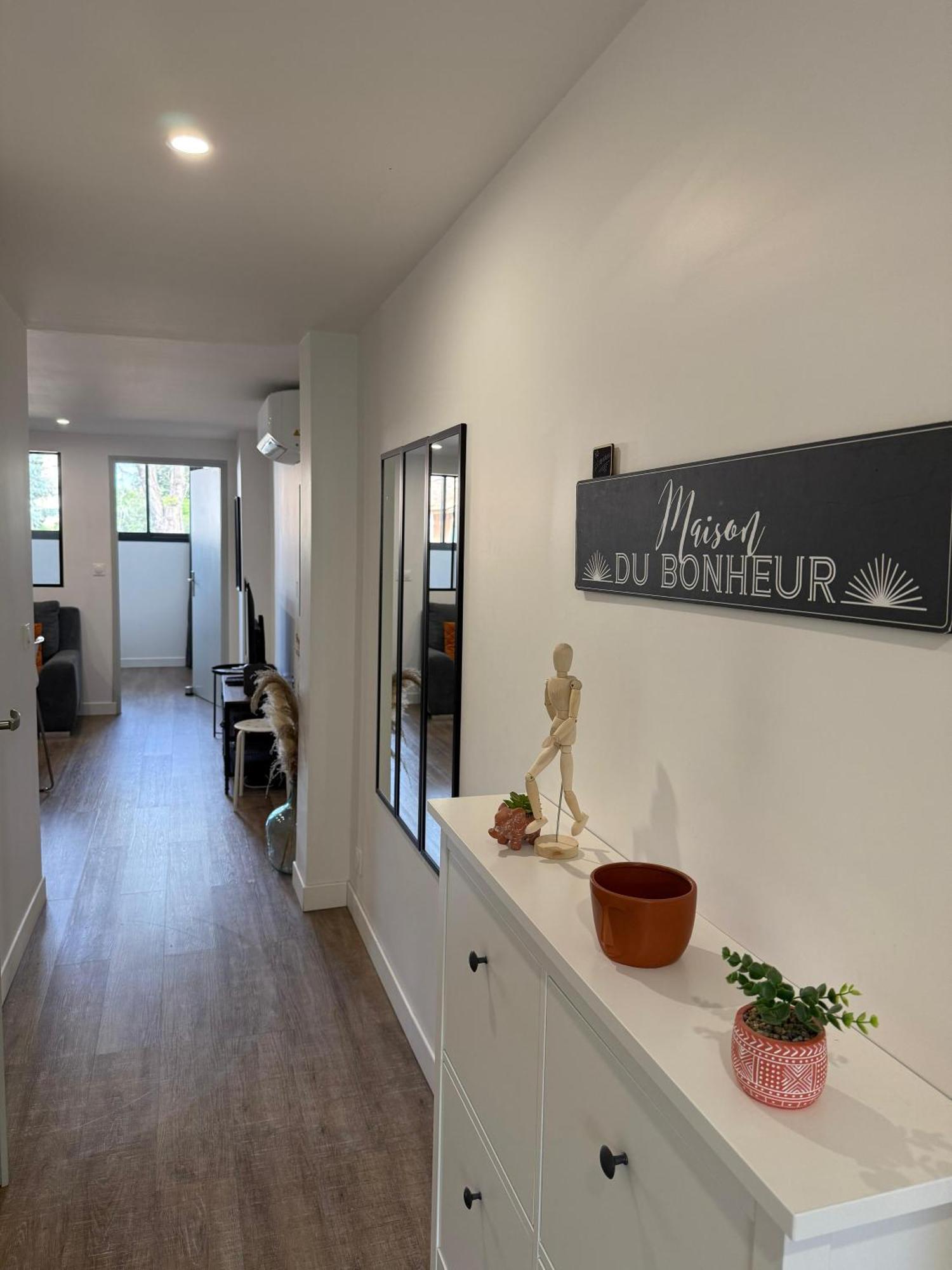 L'Amandier - Joli Appartement T3 Neuf Centre Ville A 2 Pas De La Rotonde Mirabeau Et Des Allees Provencales 普罗旺斯地区艾克斯 外观 照片