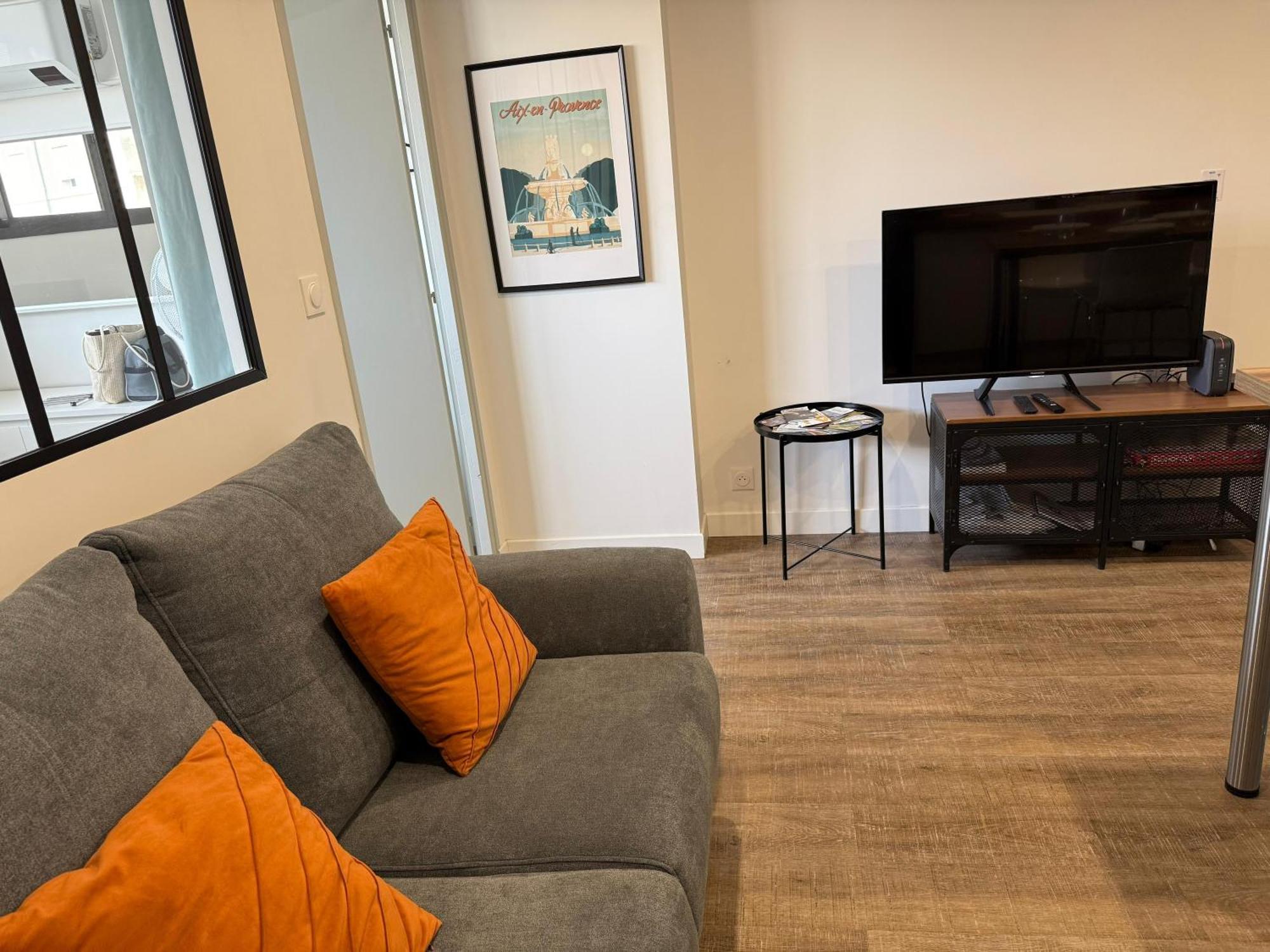 L'Amandier - Joli Appartement T3 Neuf Centre Ville A 2 Pas De La Rotonde Mirabeau Et Des Allees Provencales 普罗旺斯地区艾克斯 外观 照片